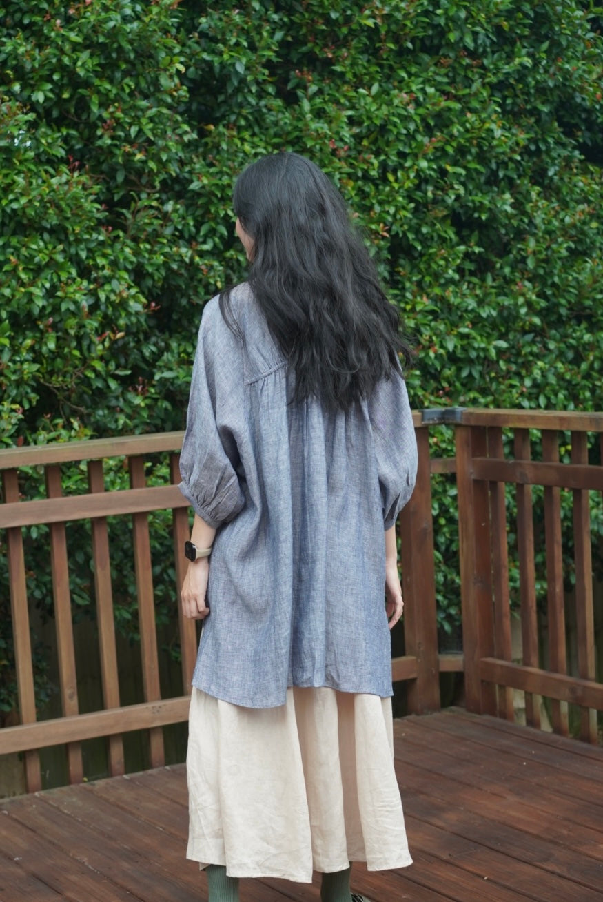 Balloon sleeve shirt in blue-grey, 100% linen