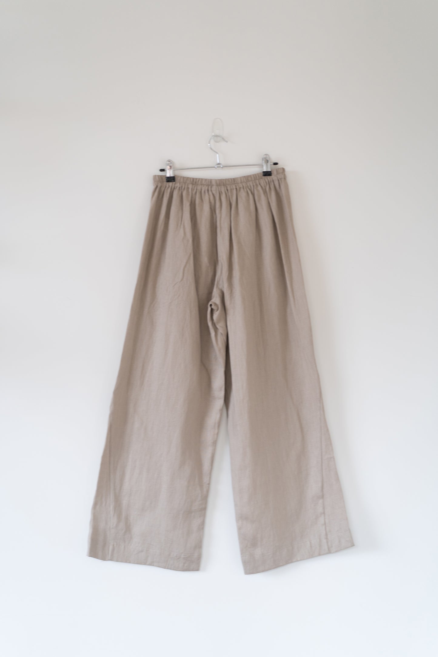 Stretchy wide leg pants in natural, 100% linen