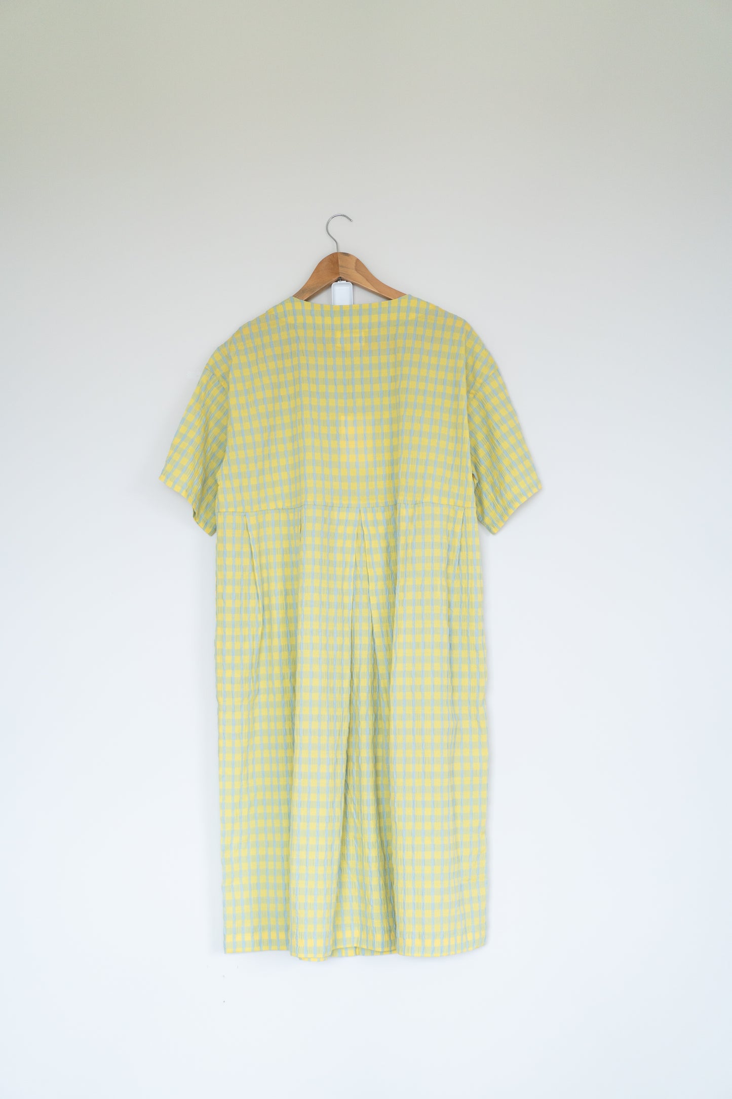 Pleated buttoned tee dress in seersucker green, 100% linen