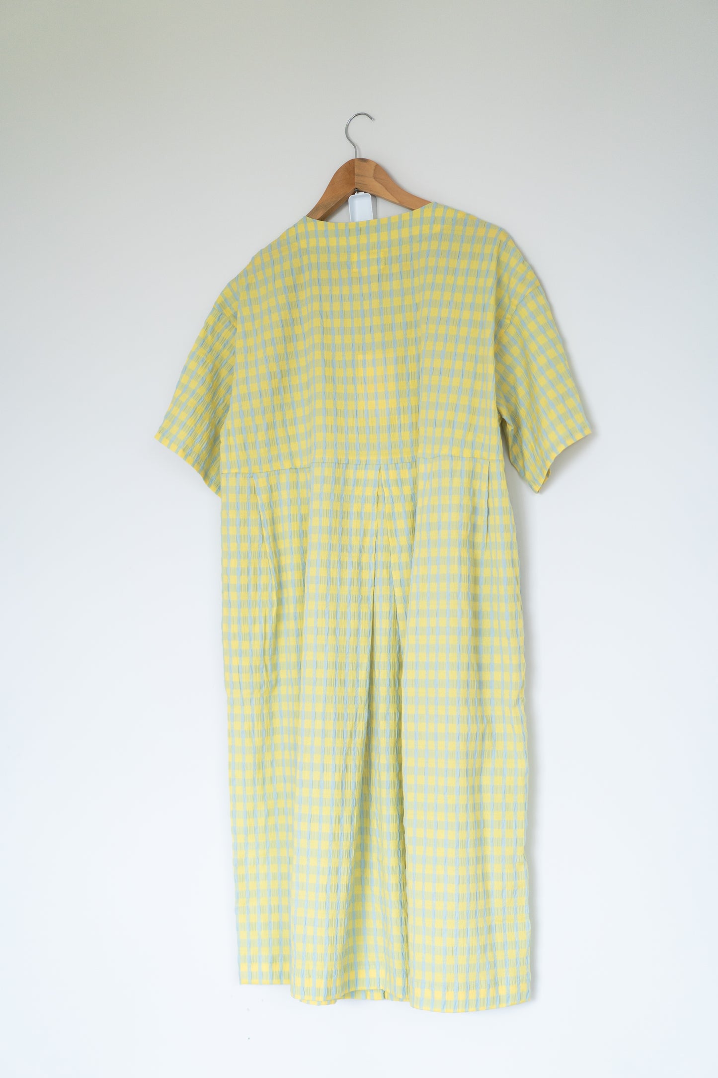 Pleated buttoned tee dress in seersucker green, 100% linen