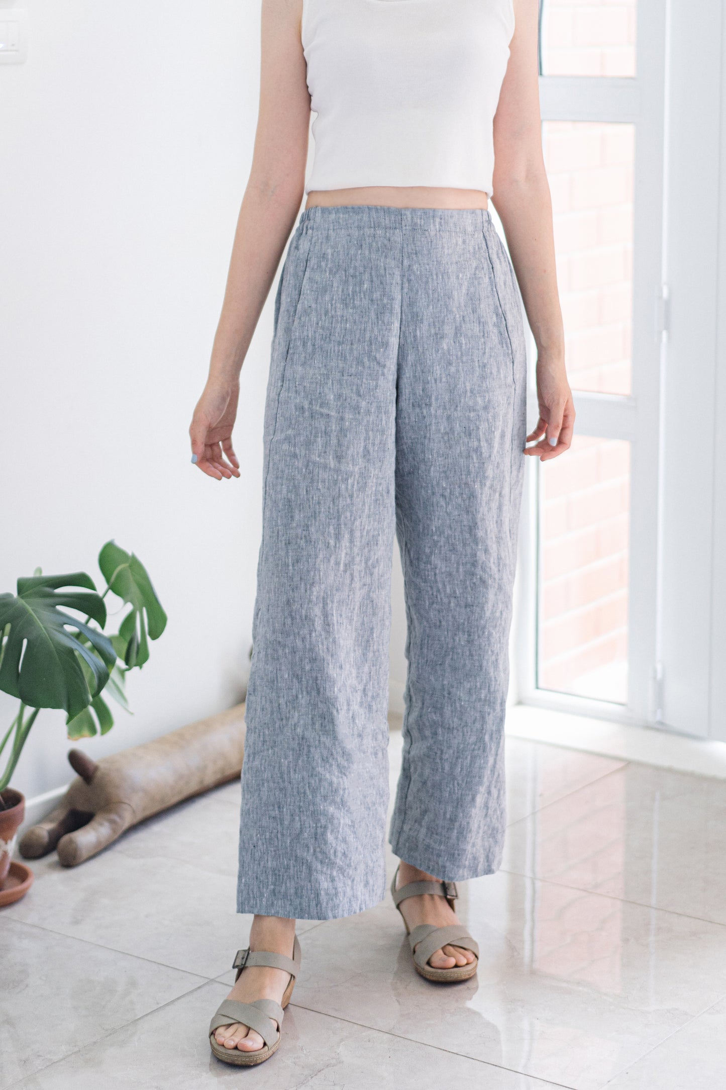 Stretchy wide leg pants in dusty blue, 100% linen