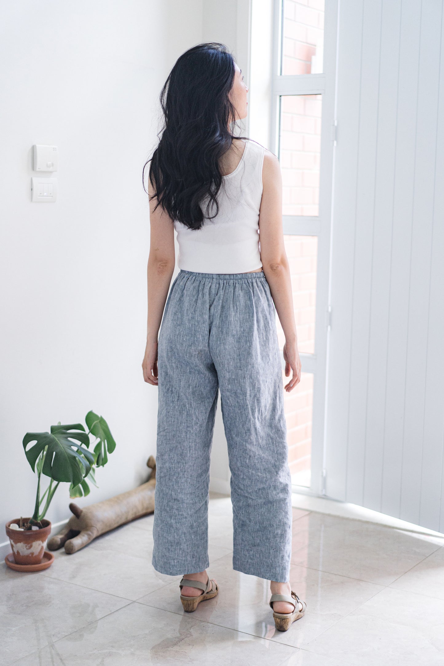 Stretchy wide leg pants in dusty blue, 100% linen