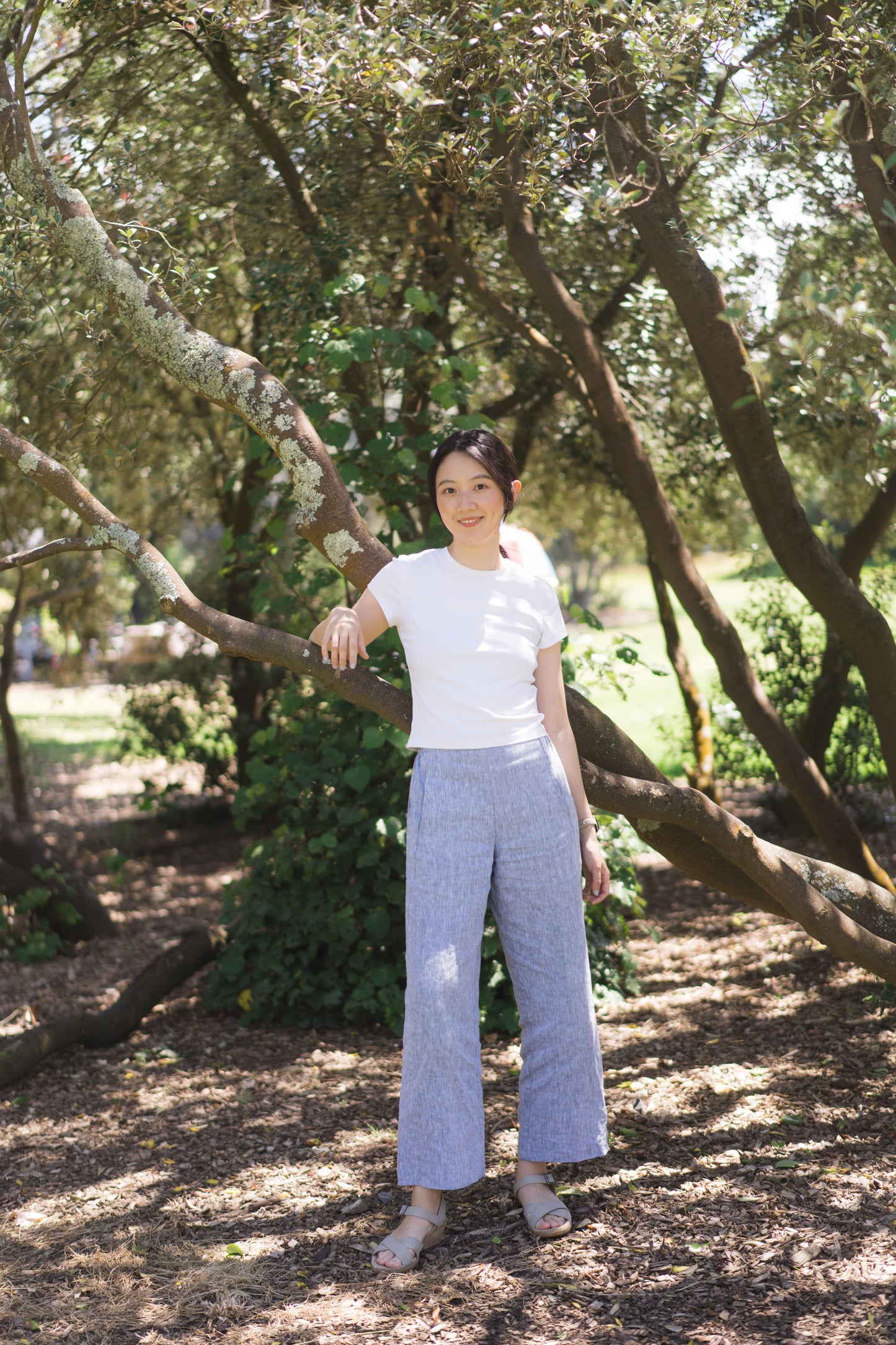 Stretchy wide leg pants in dusty blue, 100% linen