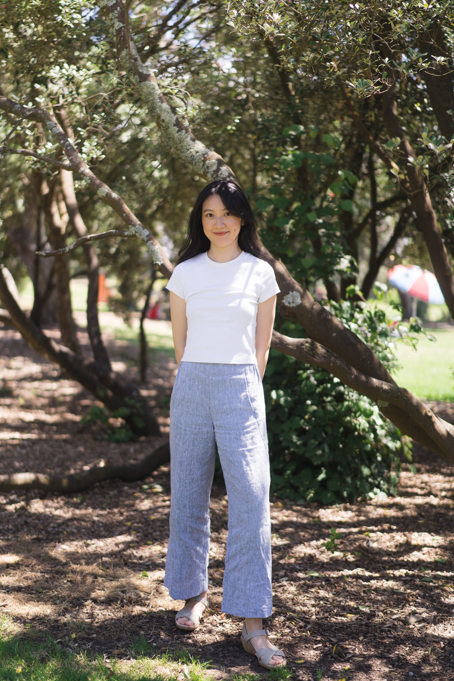 Stretchy wide leg pants in dusty blue, 100% linen