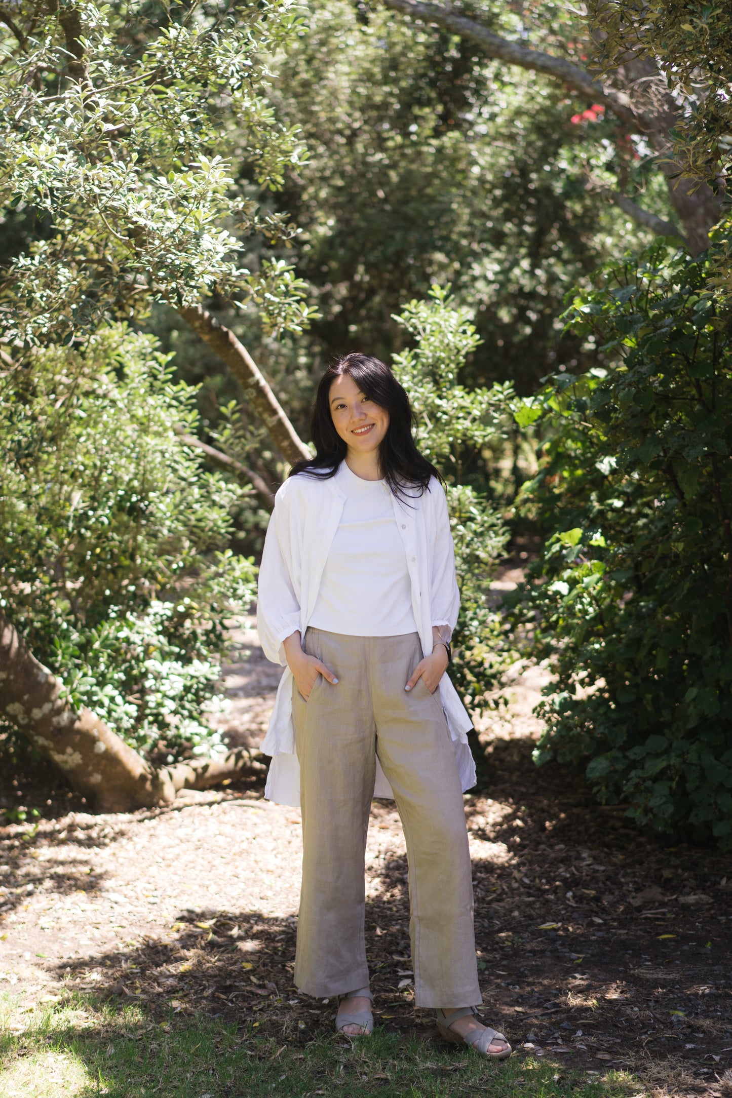 Balloon sleeve shirt in white, 100% linen