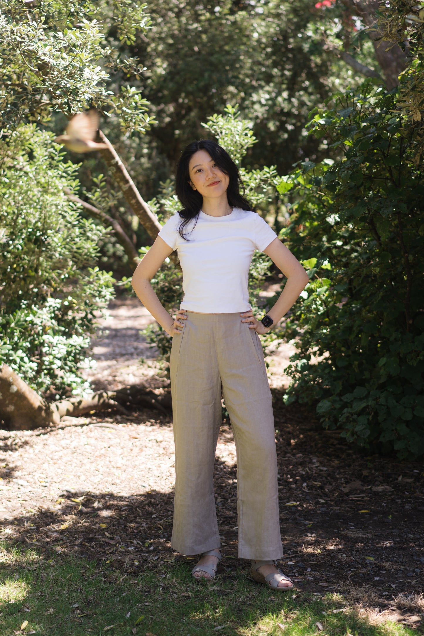 Stretchy wide leg pants in natural, 100% linen