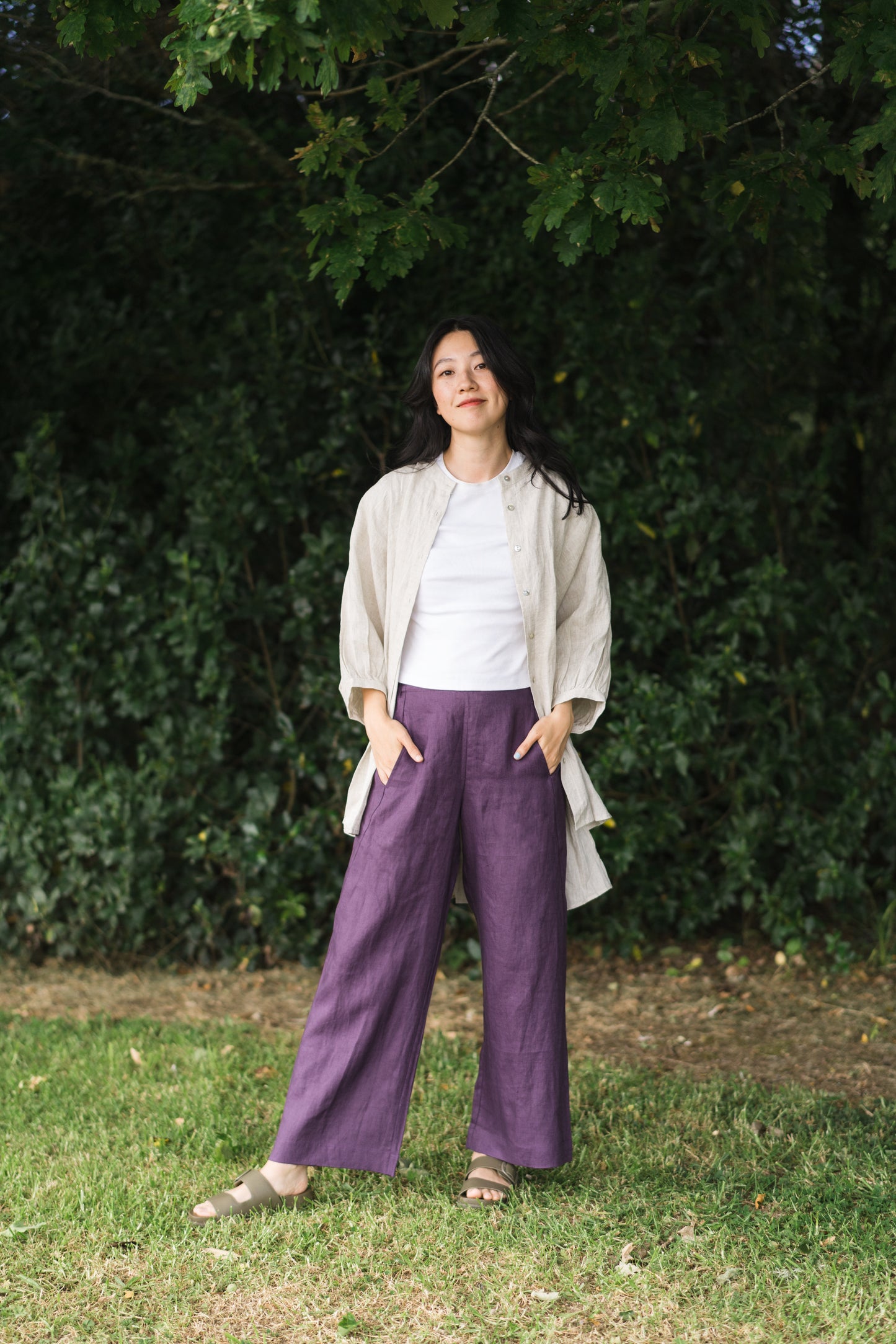 Stretchy wide leg pants in violet, 100% linen