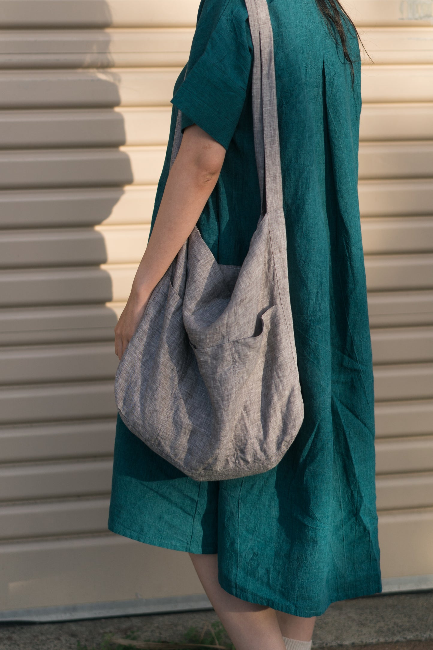 Essentials tote in dusty grey, 100% linen