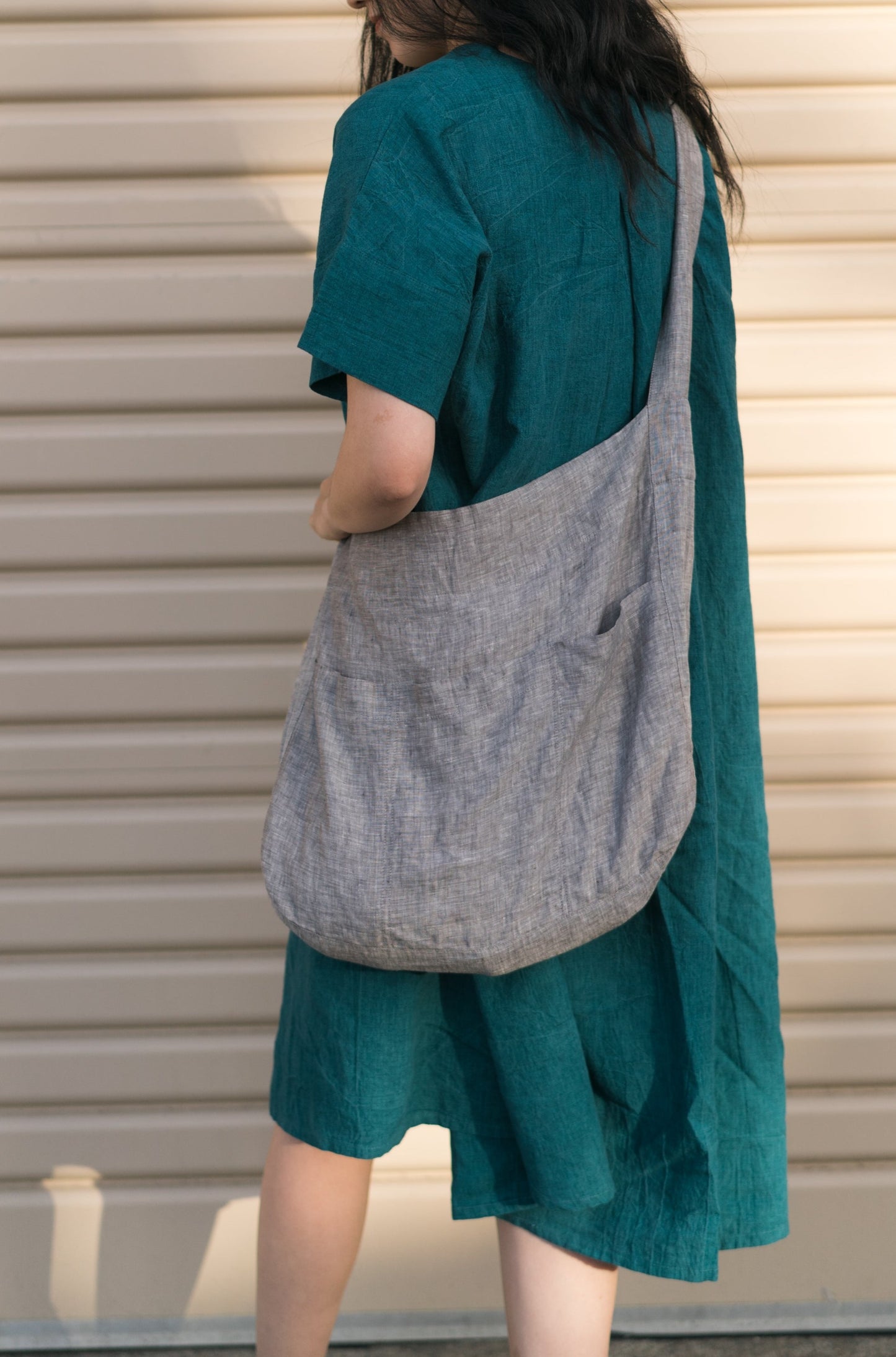 Essentials tote in dusty grey, 100% linen