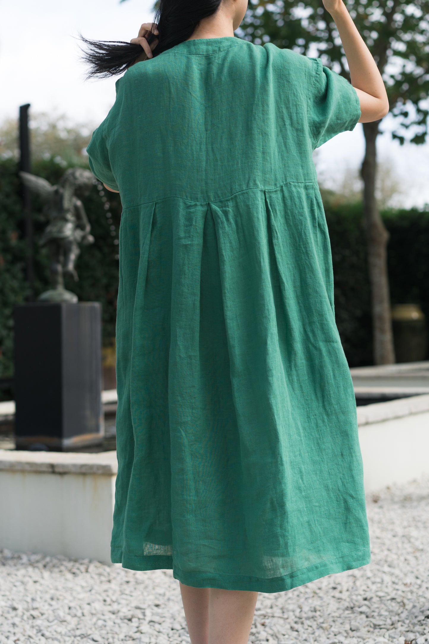 Pleated buttoned tee dress in deep green, 100% linen