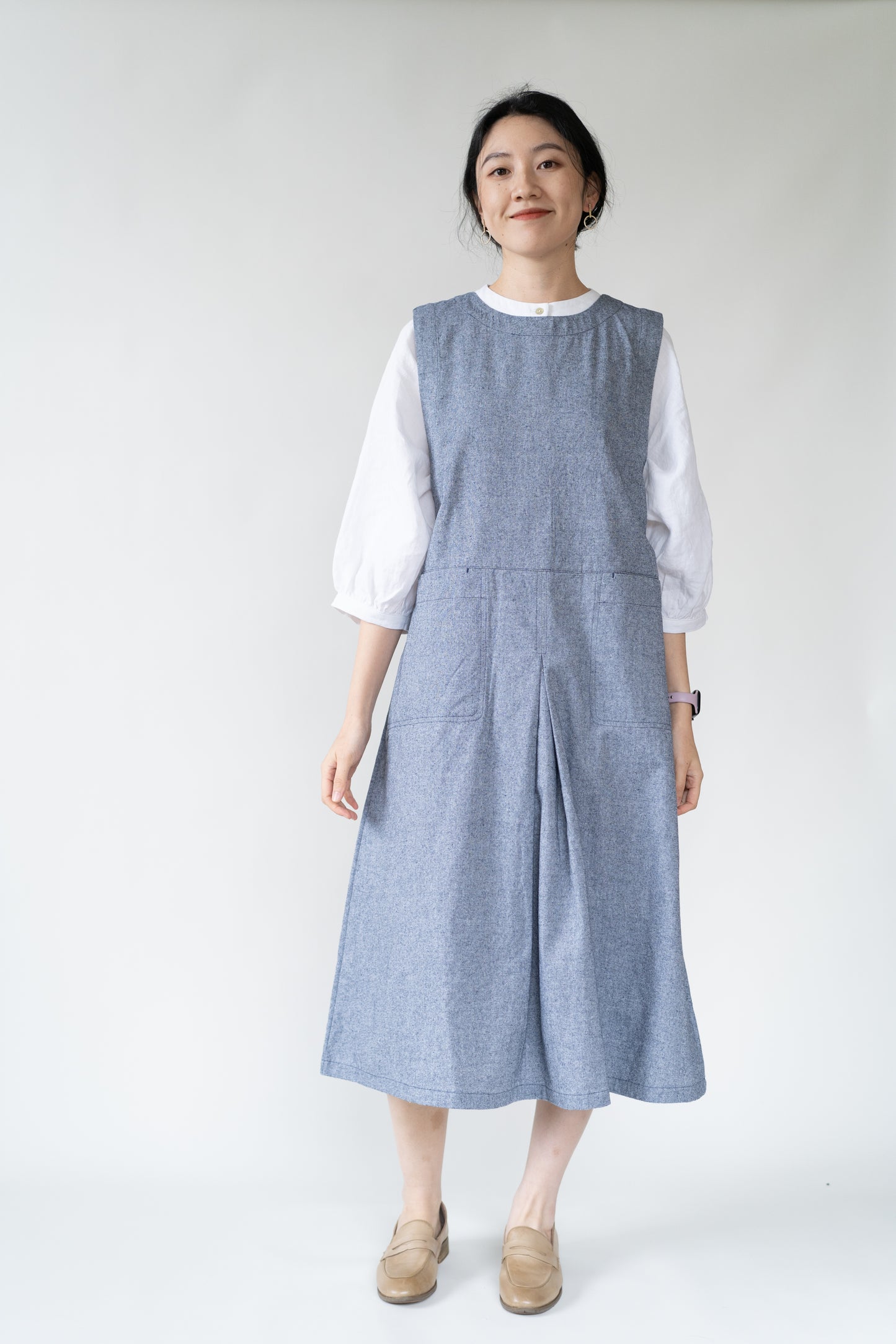 Sleeveless two-sided pinafore dress in dusty blue, 100% cotton