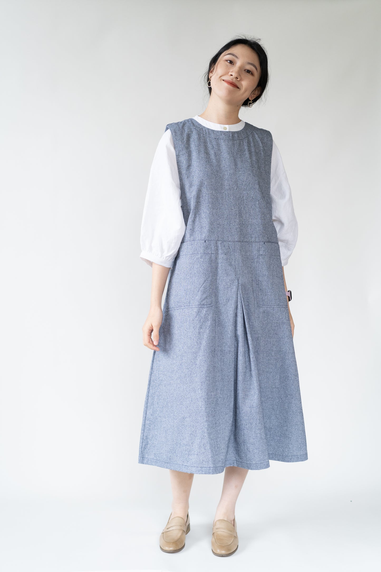 Sleeveless two-sided pinafore dress in dusty blue, 100% cotton