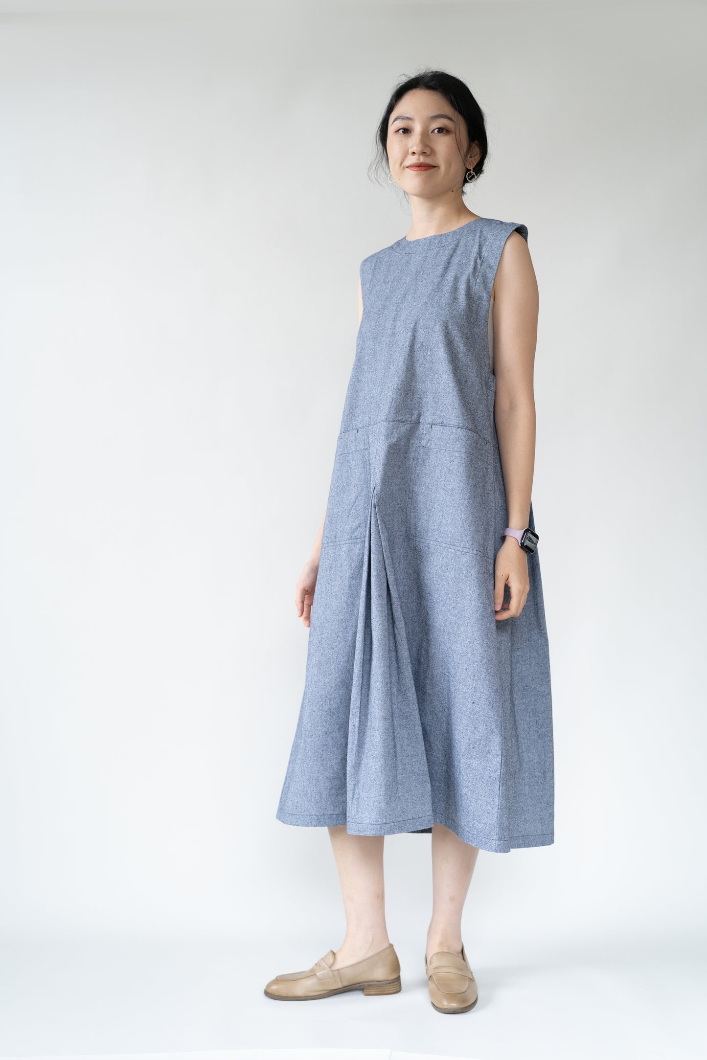 Sleeveless two-sided pinafore dress in dusty blue, 100% cotton