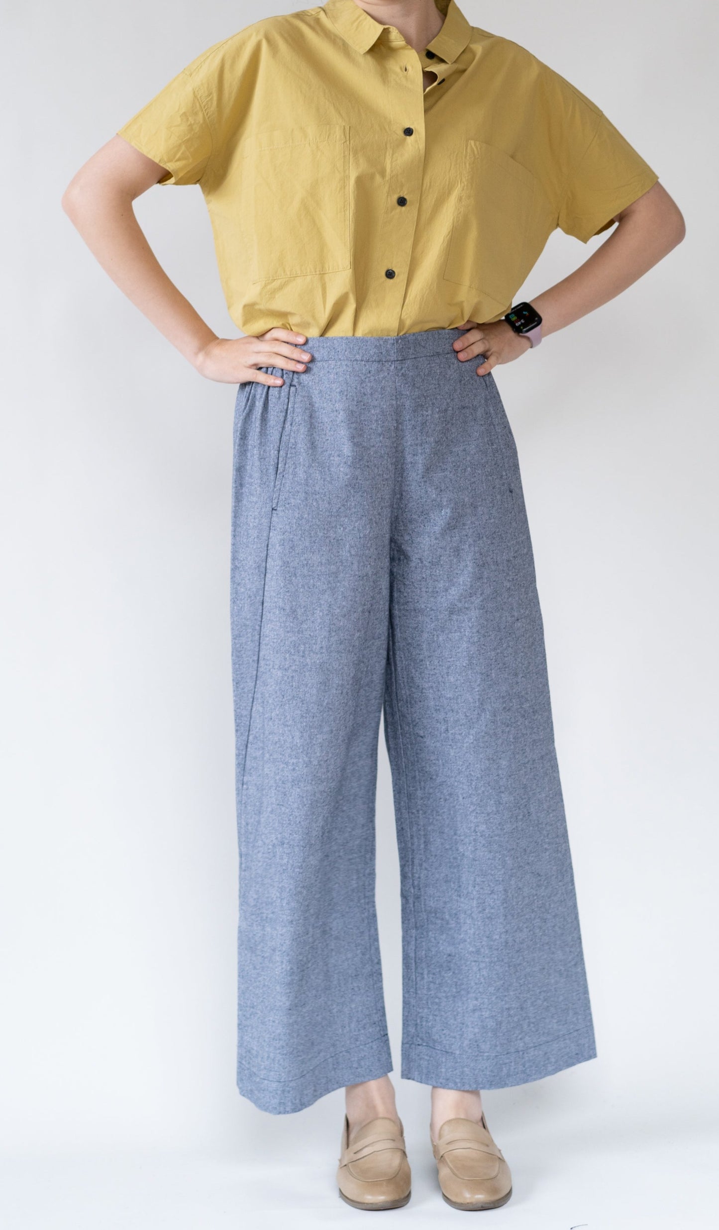 Stretchy wide leg pants in dusty blue, 100% cotton