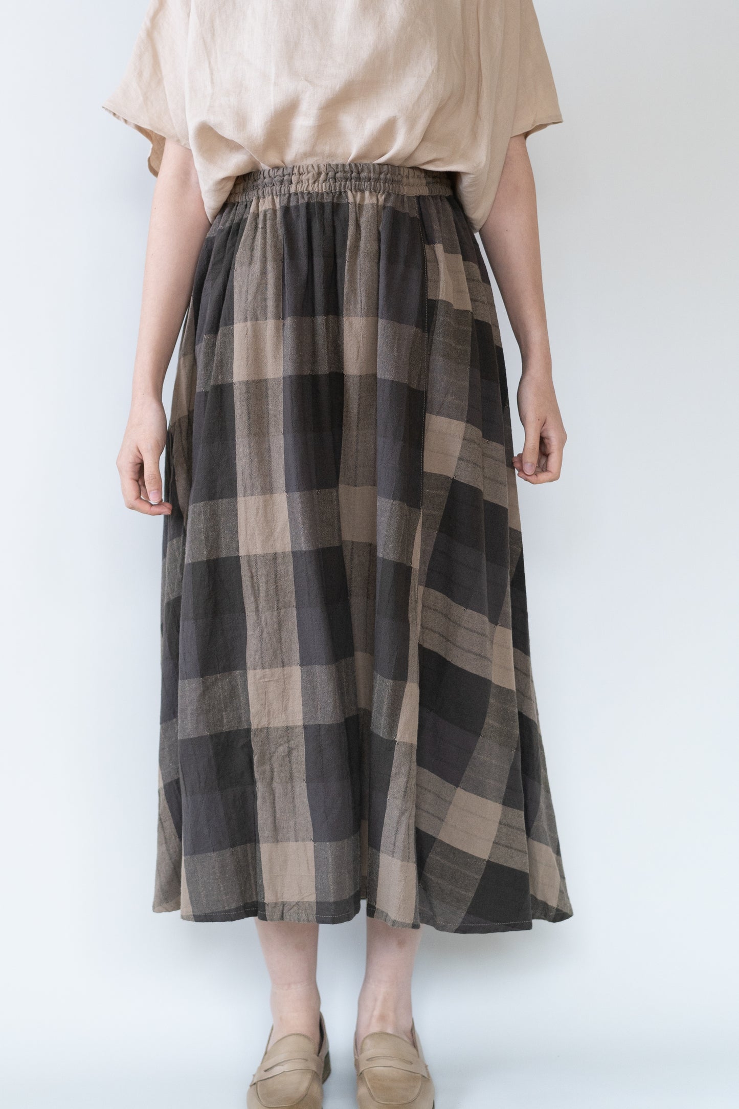 Paid flare skirt in brown