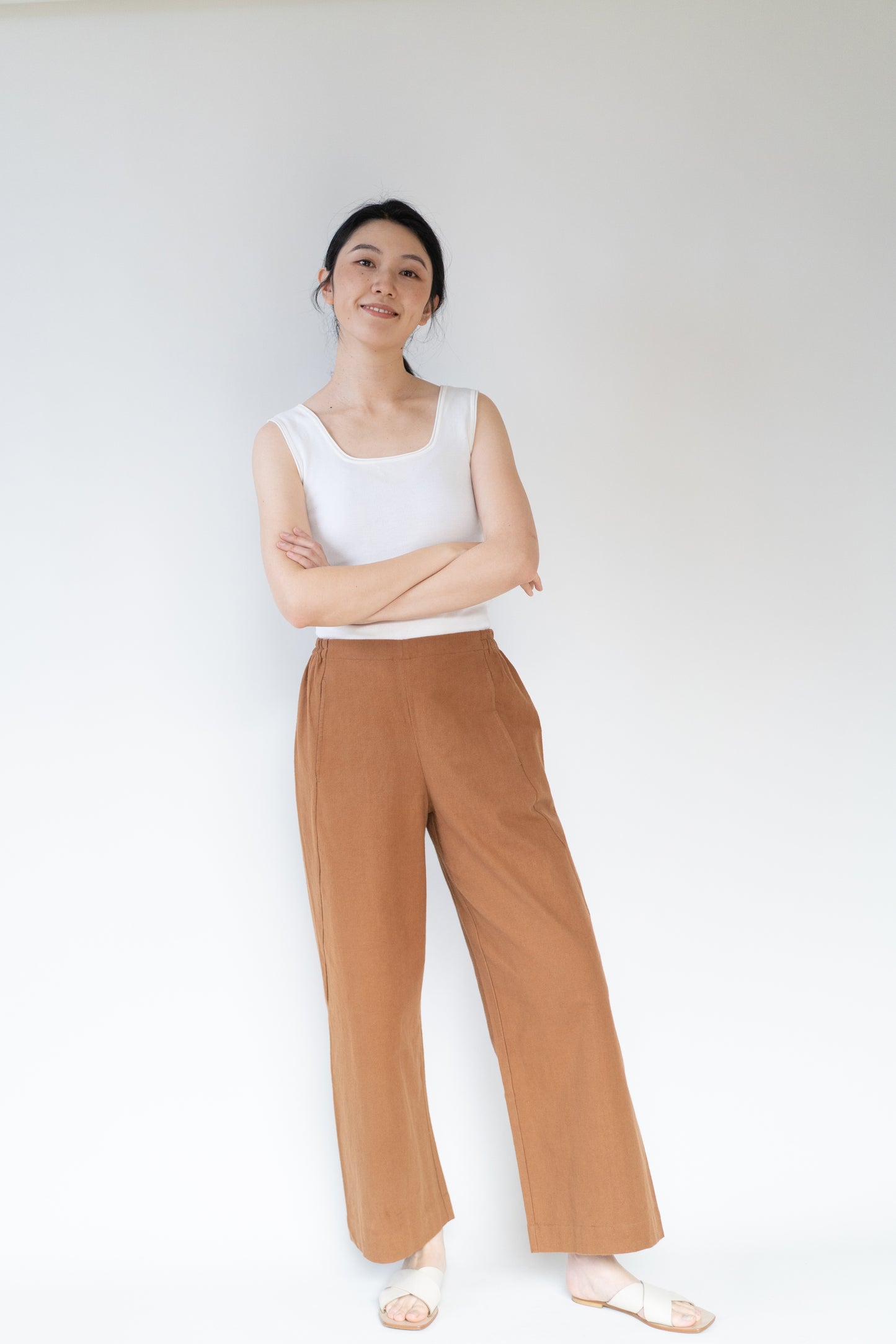 Stretchy wide leg pants in caramel, 100% cotton