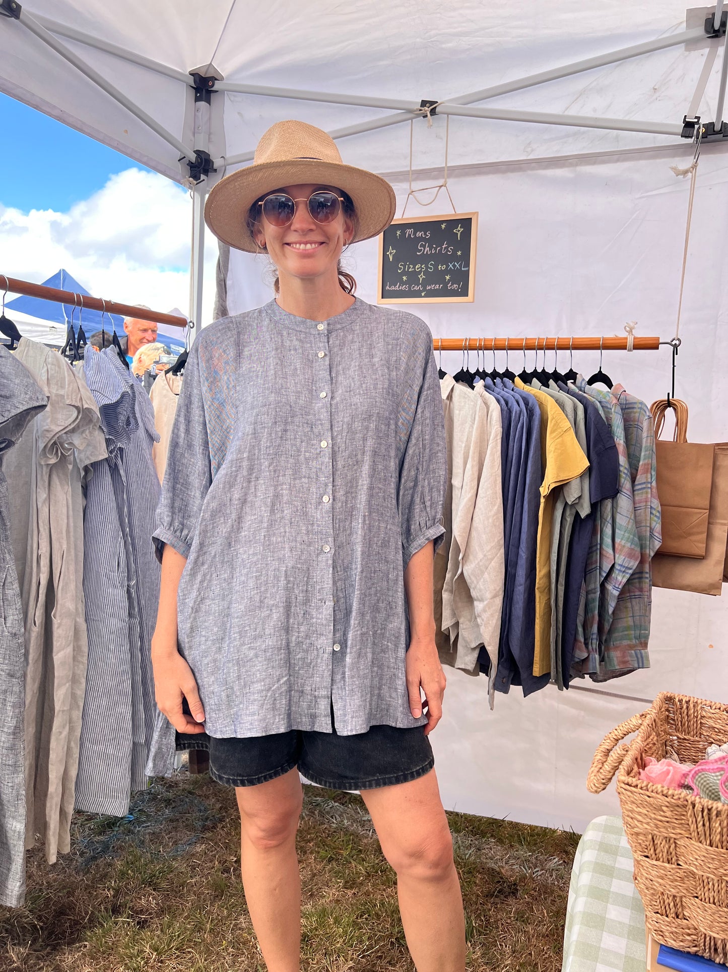 Balloon sleeve shirt in blue-grey, 100% linen