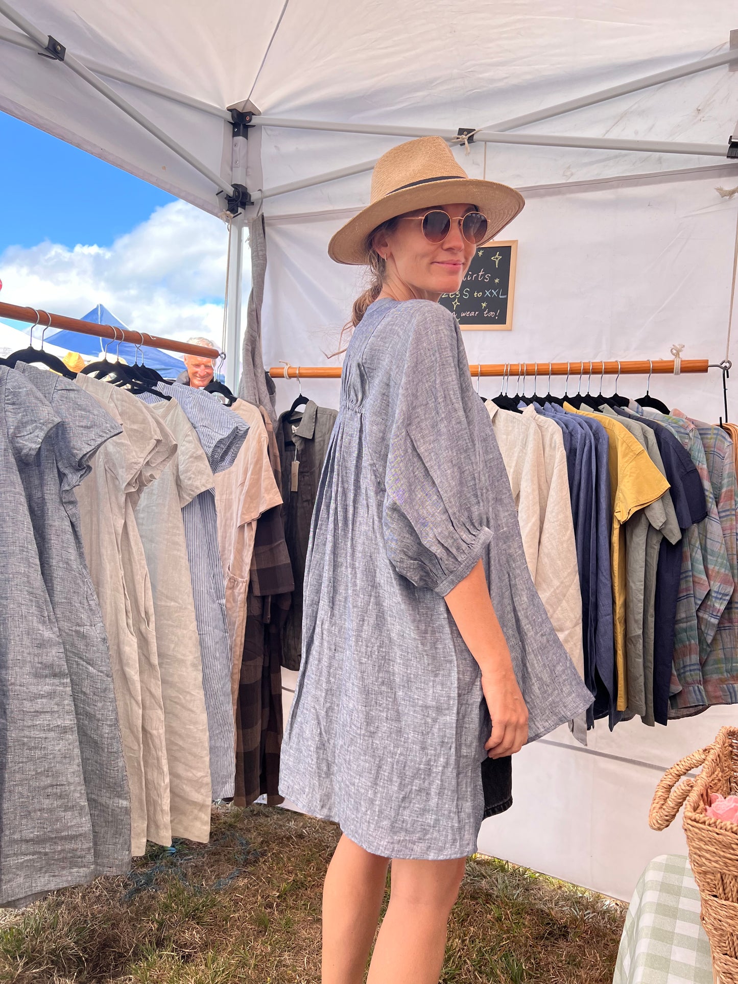 Balloon sleeve shirt in blue-grey, 100% linen