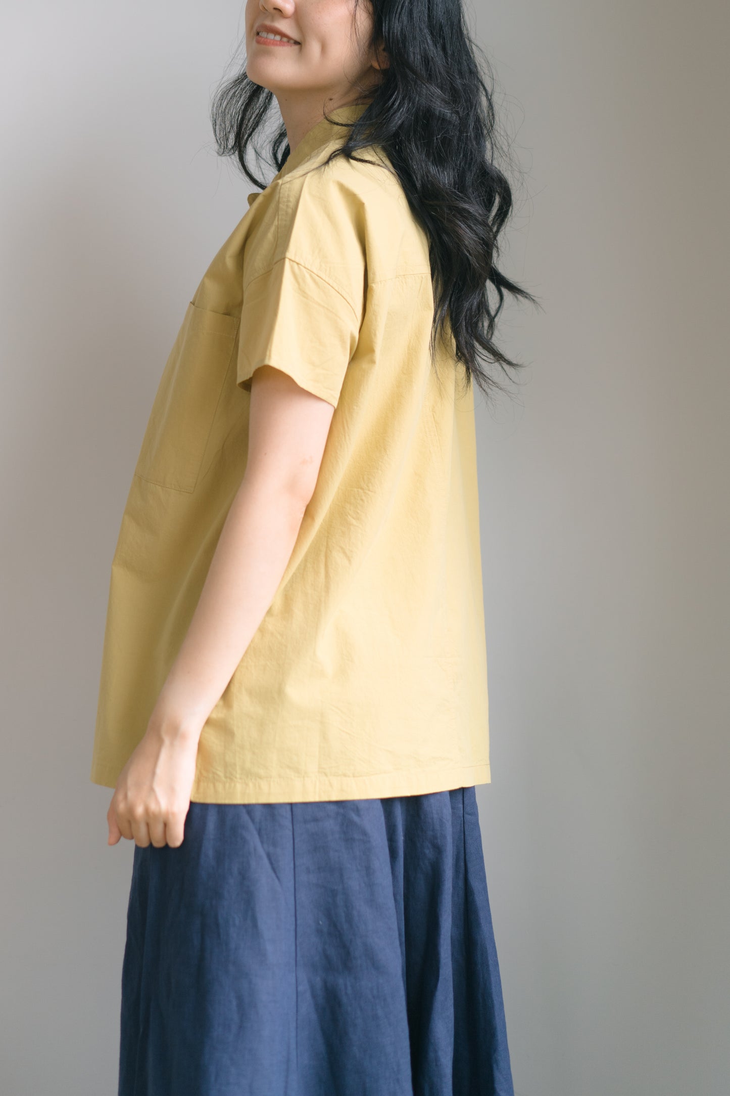 Cap sleeve shirt in mustard, 100% cotton