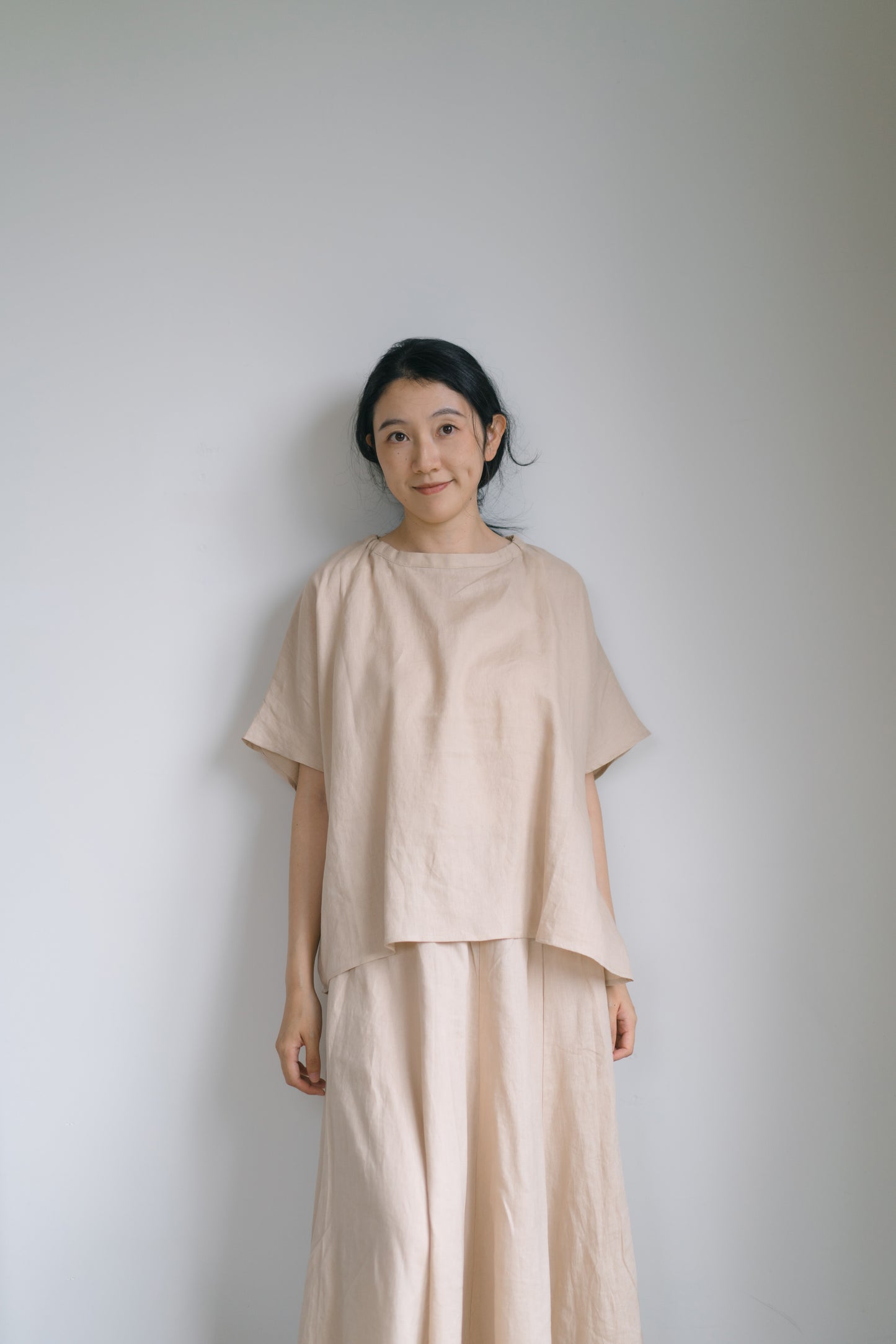 Batwing sleeve shirt in desert sand, 100% linen