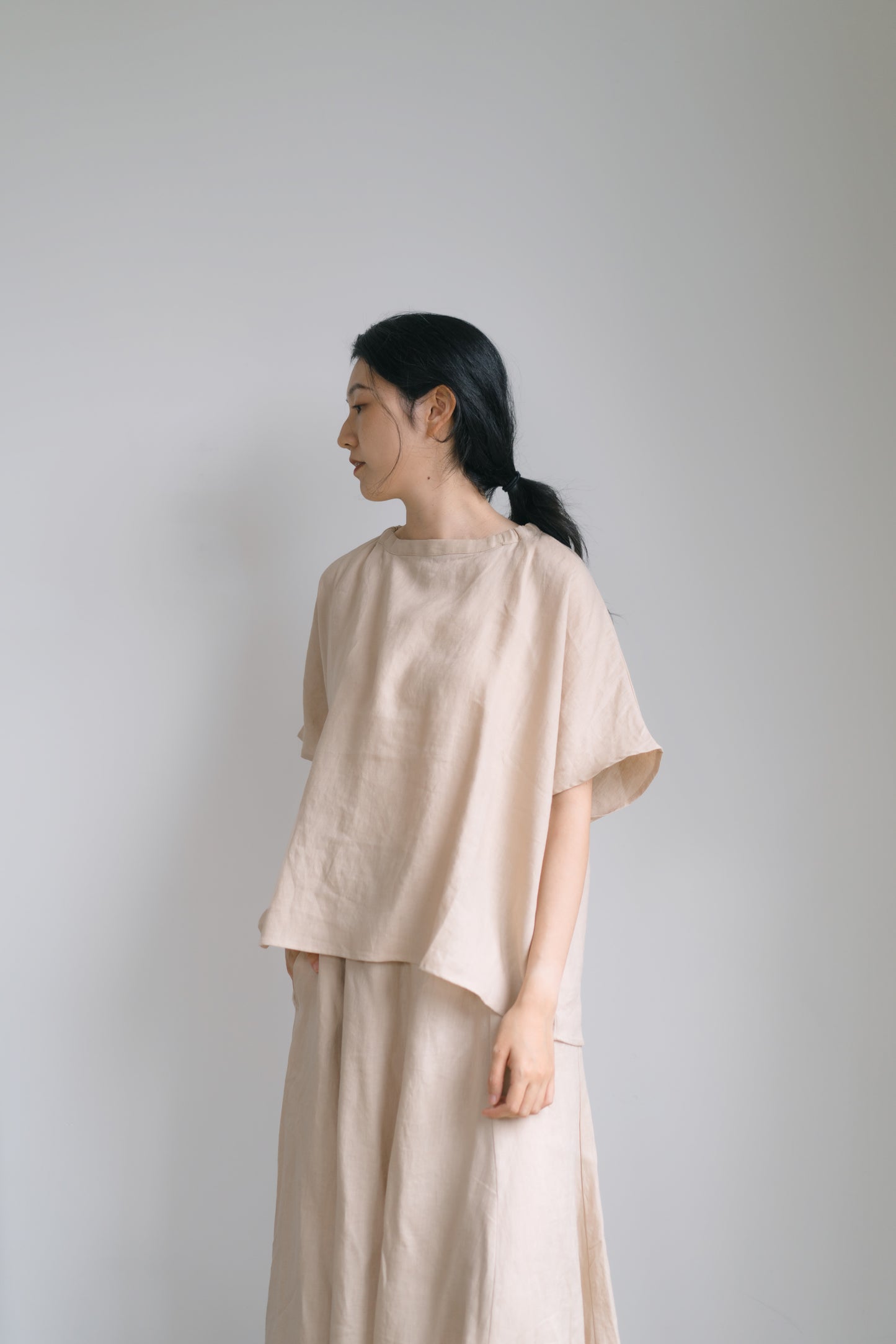 Batwing sleeve shirt in desert sand, 100% linen