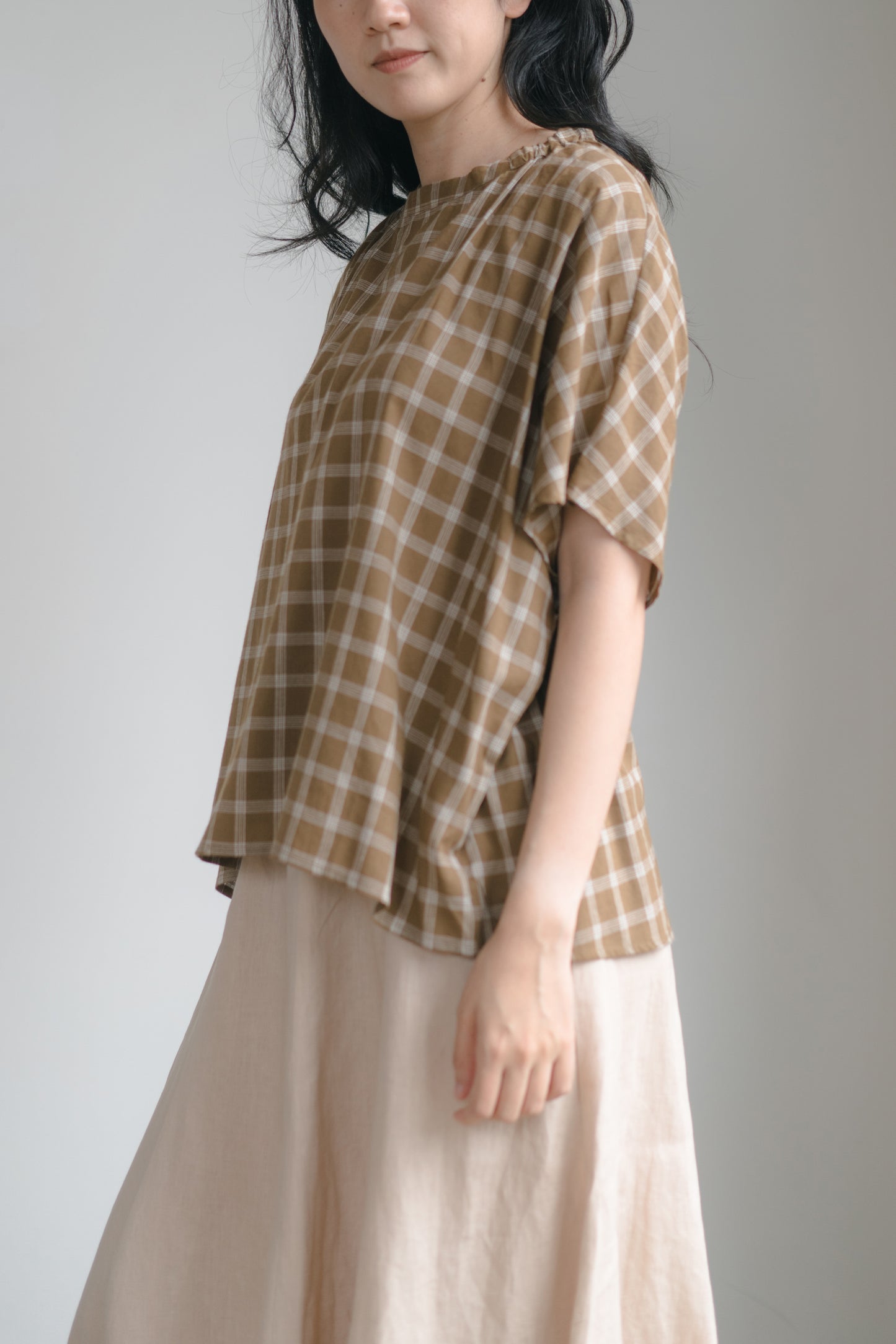 Batwing sleeve shirt in cappuccino plaid, cotton and viscose blend