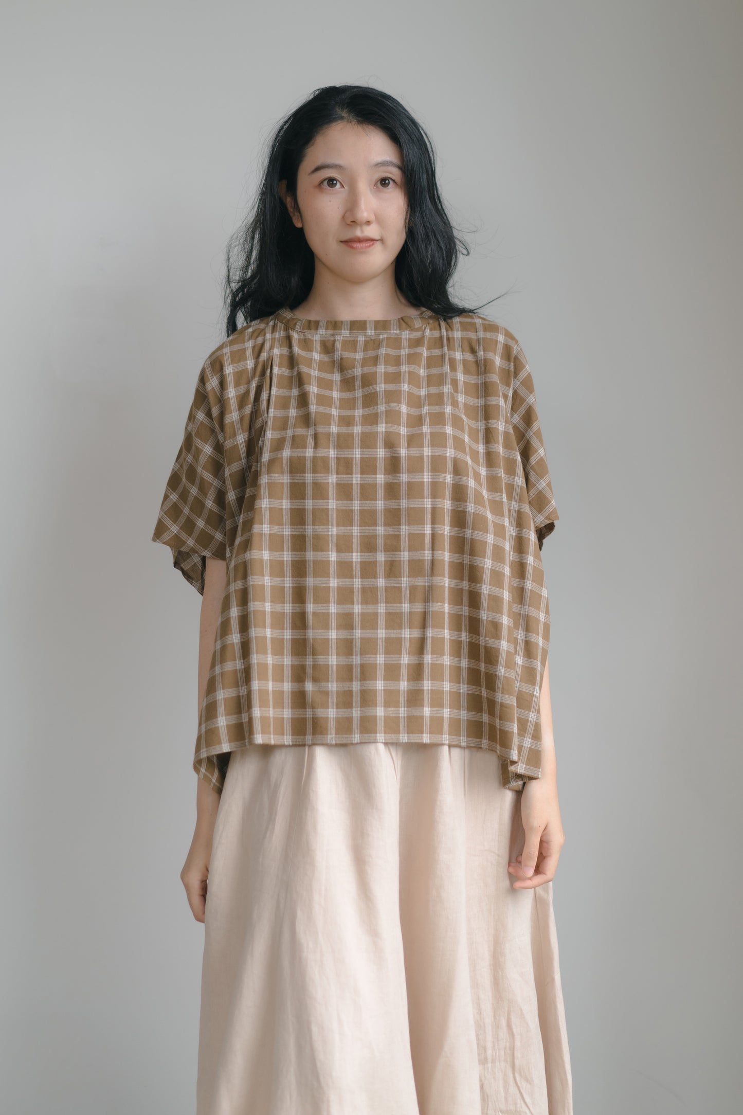 Batwing sleeve shirt in cappuccino plaid, cotton and viscose blend