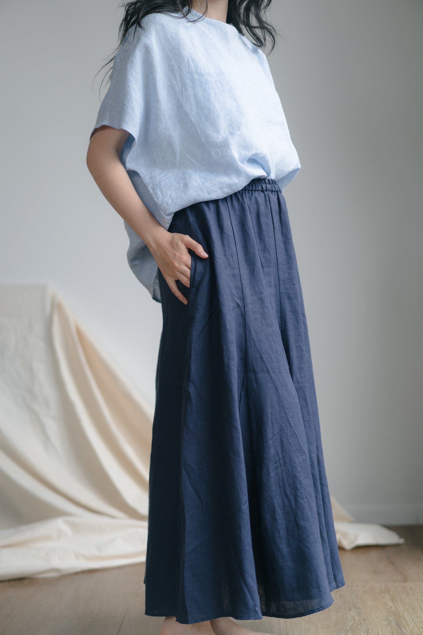 Everyday flare midi skirt in navy blue, 100% linen